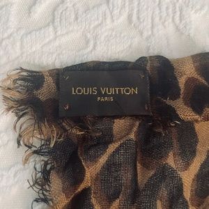 Louis Vuitton Leopard Stole